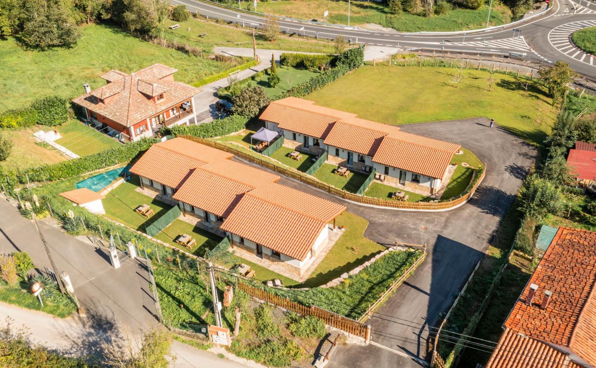 Apartamentos Cuetumerin Onís Eksteriør billede